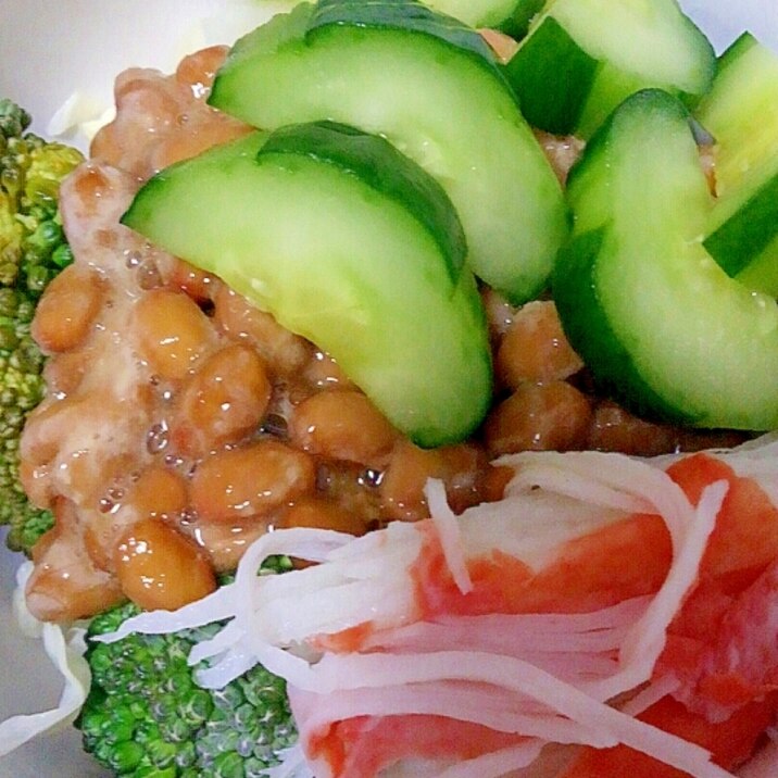ドレッシングなしで!納豆きゅうりの温サラダ